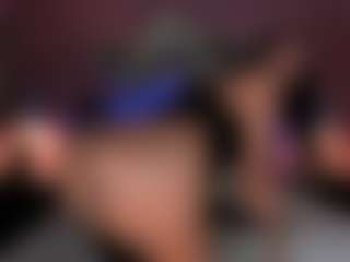 Live cam show with LannaFiannce - Shaved Pussy MILF on livesuperchat.net