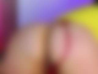 sarawolff's Live Sex Cam Show