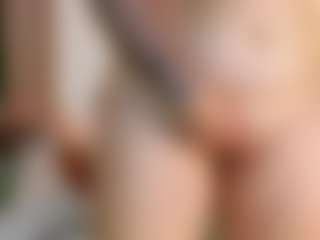 Live cam show with sarawolff - Curvy on crypto-cams