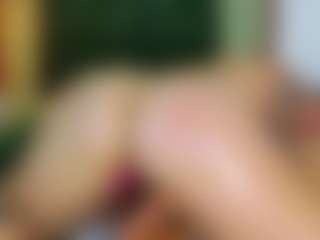 sarawolff's Live Sex Cam Show
