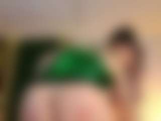 Live cam show with sarawolff - Big Tits on Fling VIP Chat