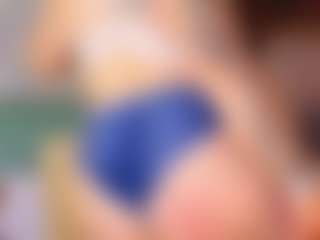 Live cam show with sarawolff - Shredded on TeamSkeetLive