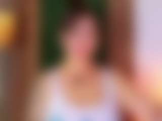 Live cam show with sarawolff - Brown Eyes on Hubzter Live