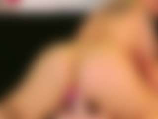 sarawolff's Live Sex Cam Show