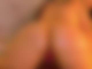 Live cam show with sarawolff - BBW Dildo on friskycurves.com