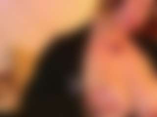 sarawolff's Live Sex Cam Show