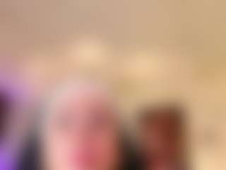sarawolff's Live Sex Cam Show