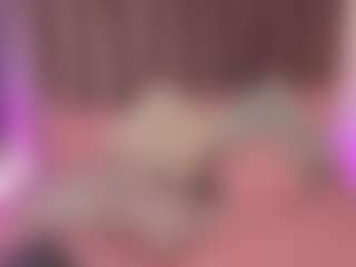 Live cam show with Noa - Joi on Camsoda