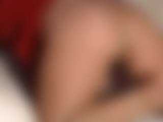 SquirtyMommy's Live Sex Cam Show