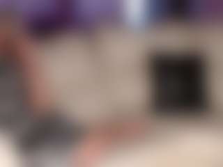 SquirtyMommy's Live Sex Cam Show