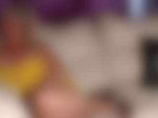 Live cam show with SquirtyMommy - Dildo on Mixed Magazine Live