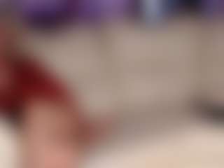 SquirtyMommy's Live Sex Cam Show