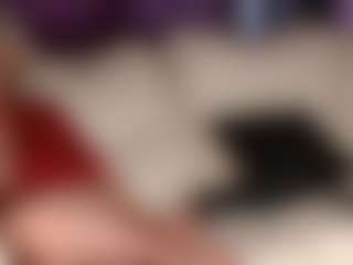 SquirtyMommy's Live Sex Cam Show