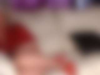 Live cam show with SquirtyMommy - Granny Dildo on CamClone