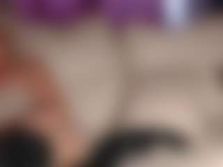 Live cam show with SquirtyMommy - Granny Dildo on realtime-chat
