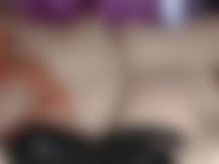 Live cam show with SquirtyMommy - Brown Eyes Blonde Hair on TastyBlacksLive
