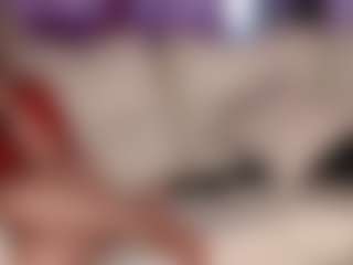 SquirtyMommy's Live Sex Cam Show