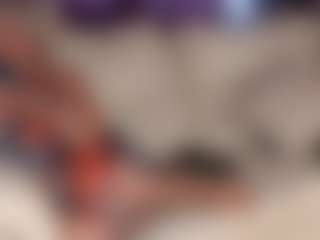SquirtyMommy's Live Sex Cam Show