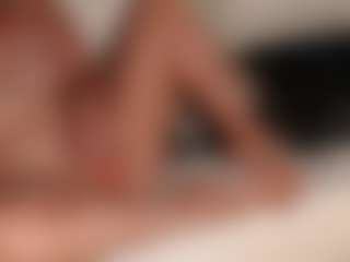 SquirtyMommy's Live Sex Cam Show