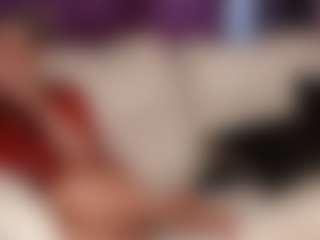 Live cam show with SquirtyMommy - Striptease Granny on Chatstar