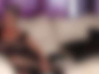 SquirtyMommy's Live Sex Cam Show
