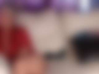 SquirtyMommy's Live Sex Cam Show