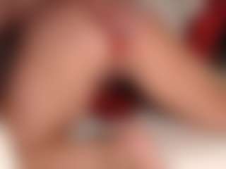 Live cam show with SquirtyMommy - Hairy Pussy MILF on live18s.com