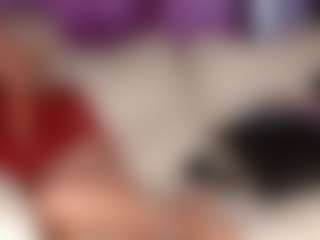 SquirtyMommy's Live Sex Cam Show