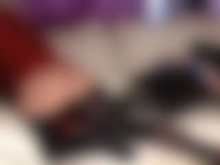 Live cam show with SquirtyMommy - Blonde Hair MILF on Milf Play
