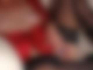 SquirtyMommy's Live Sex Cam Show