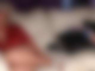 SquirtyMommy's Live Sex Cam Show