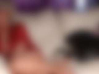 SquirtyMommy's Live Sex Cam Show