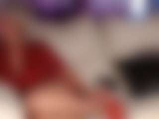 SquirtyMommy's Live Sex Cam Show