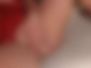 SquirtyMommy's Live Sex Cam Show