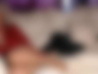 SquirtyMommy's Live Sex Cam Show
