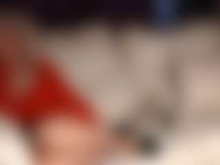 SquirtyMommy's Live Sex Cam Show