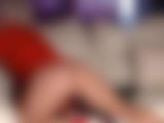 SquirtyMommy's Live Sex Cam Show