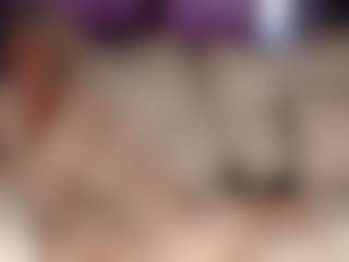 SquirtyMommy's Live Sex Cam Show