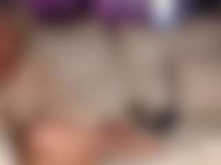 Live cam show with SquirtyMommy - Granny Blonde Hair on livesuperchat.net