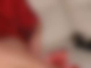 SquirtyMommy's Live Sex Cam Show