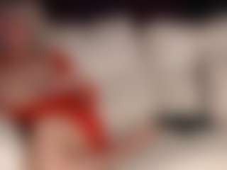 SquirtyMommy's Live Sex Cam Show
