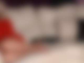 Live cam show with SquirtyMommy - Muscle on Camsoda