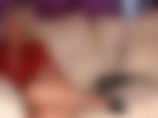 Live cam show with SquirtyMommy - Smoking on galaxygirlnitro.com