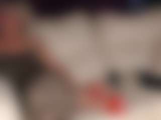 SquirtyMommy's Live Sex Cam Show