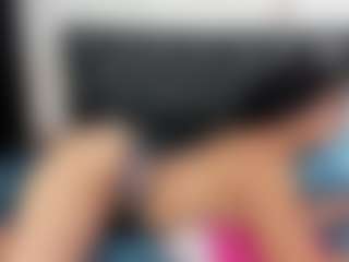 Live cam show with Alexamendoza - Drinking on Camming Site