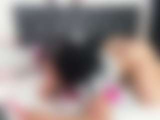 Live cam show with Alexamendoza - Dominican on Uber Horny