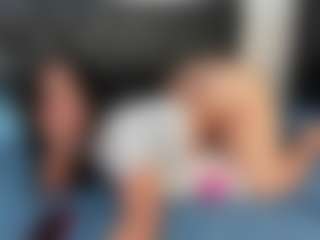 Live cam show with Alexamendoza - Smoking on Camsoda