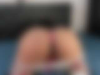 Live cam show with Alexamendoza - Gape on Soda Cam