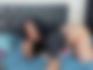 Live cam show with Alexamendoza - Dominican on Camsoda