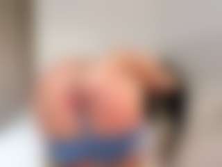 annie-santos's Live Sex Cam Show